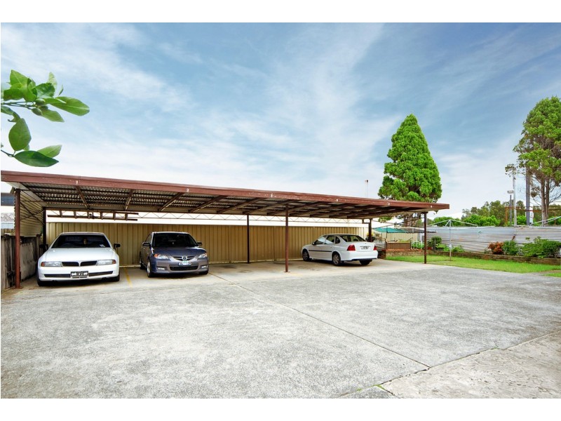 4/6 Peterborough Ave, Lake Illawarra NSW 2528