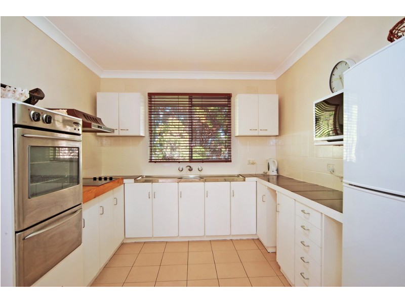 4/6 Peterborough Ave, Lake Illawarra NSW 2528