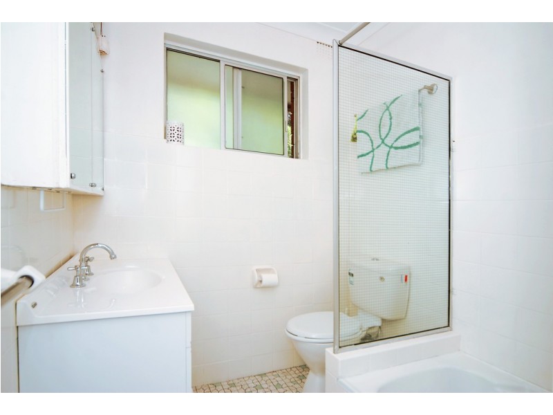 4/6 Peterborough Ave, Lake Illawarra NSW 2528