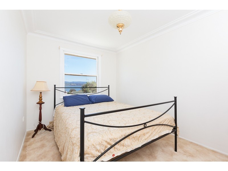 10 Goolagong Circuit, Mount Warrigal NSW 2528