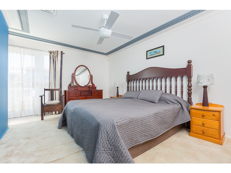 10 Goolagong Circuit, Mount Warrigal NSW 2528