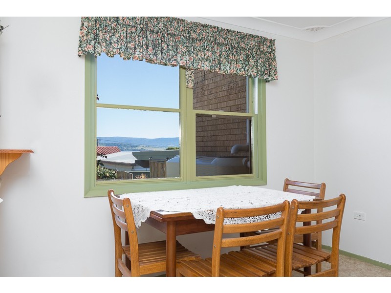 10 Goolagong Circuit, Mount Warrigal NSW 2528