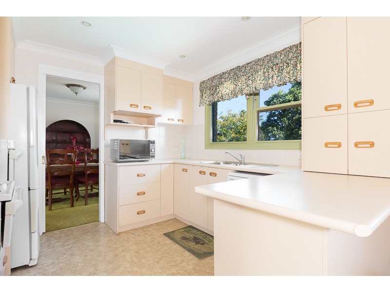 10 Goolagong Circuit, Mount Warrigal NSW 2528