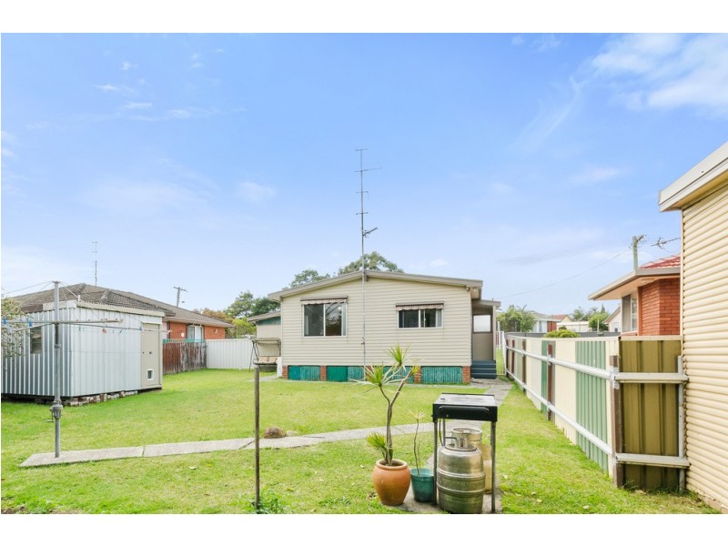 21 Kimbeth Crescent, Albion Park Rail NSW 2527