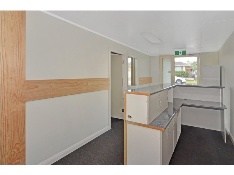 Suite 2. 8/78 Addison Avenue, Lake Illawarra NSW 2528