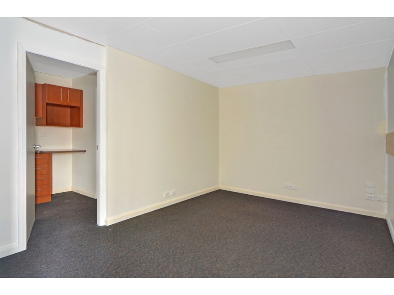Suite 2. 8/78 Addison Avenue, Lake Illawarra NSW 2528