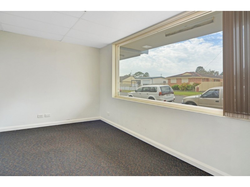 Suite 2. 8/78 Addison Avenue, Lake Illawarra NSW 2528