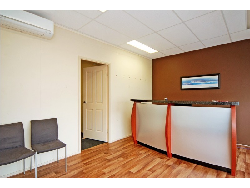 4/12 Beverley Avenue, Warilla NSW 2528
