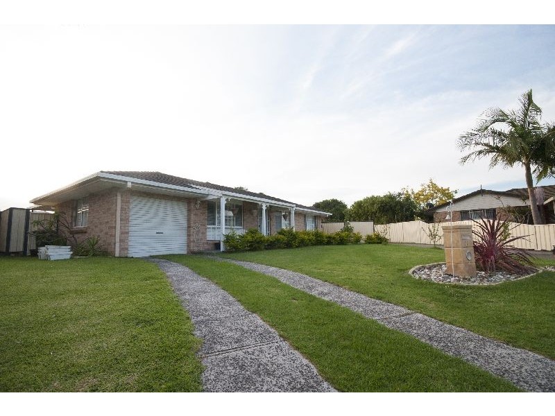 8 Ball Place, Albion Park Rail NSW 2527