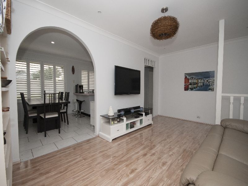 8 Ball Place, Albion Park Rail NSW 2527