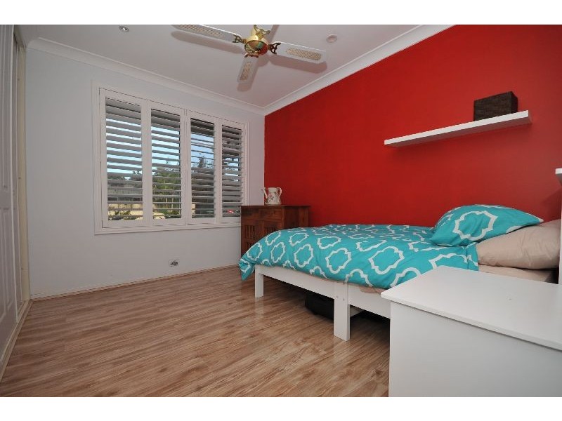 8 Ball Place, Albion Park Rail NSW 2527