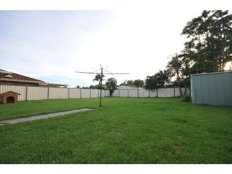 8 Ball Place, Albion Park Rail NSW 2527