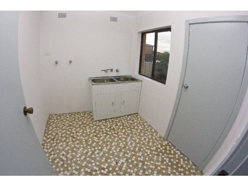 40 Porter Avenue, Mount Warrigal NSW 2528
