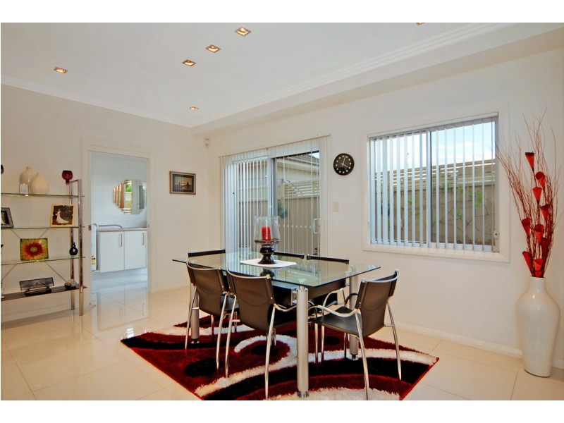 10 Bellevue Avenue, Warilla NSW 2528