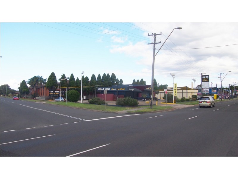 2 and 4 Peterborough Avenue, Lake Illawarra NSW 2528