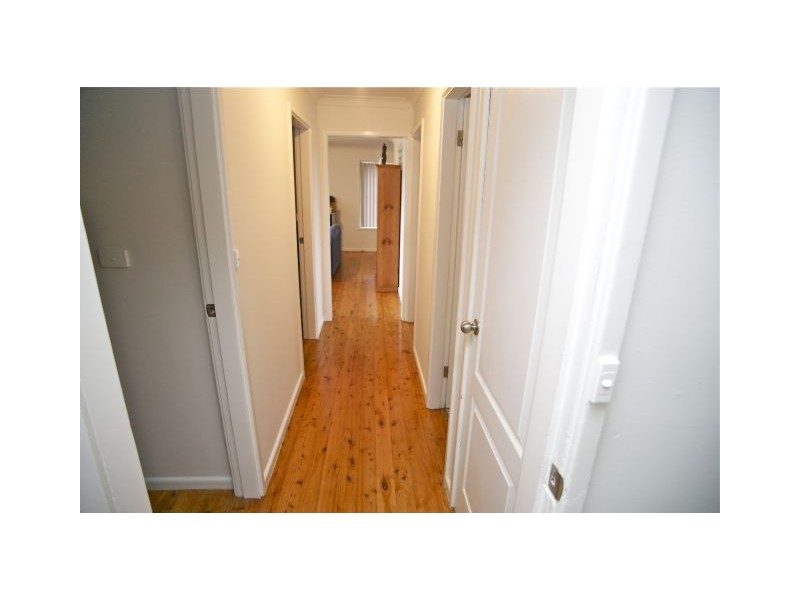 12 Rowley Avenue, Mount Warrigal NSW 2528
