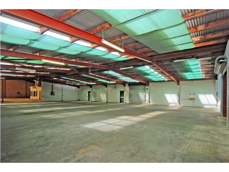 25 Grove Circuit, Lake Illawarra NSW 2528