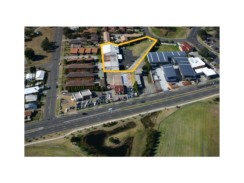 25 Grove Circuit, Lake Illawarra NSW 2528