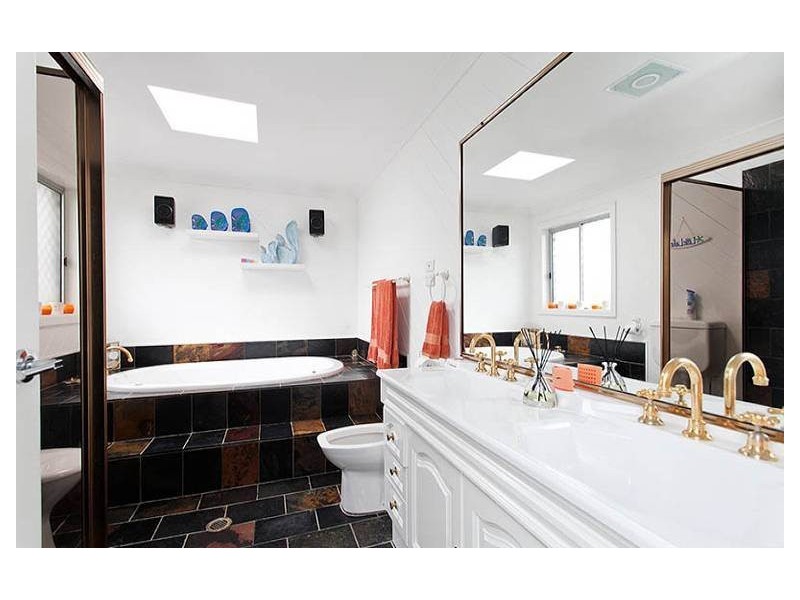 133 Osborne Parade, Warilla NSW 2528