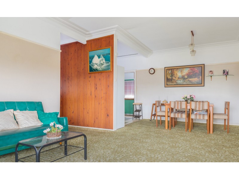 6 Acacia Street, Windang NSW 2528