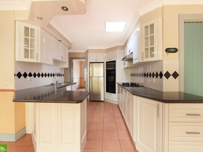 37 Koona Street, Albion Park Rail NSW 2527