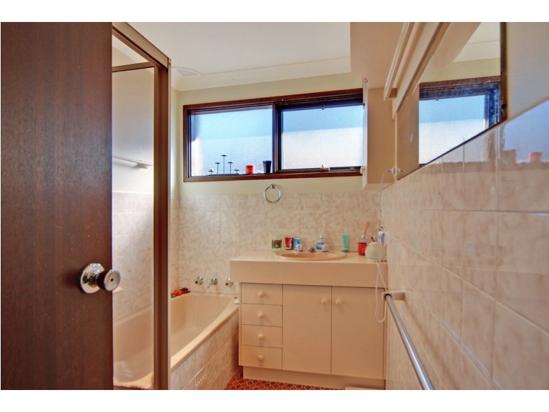 79 Captain Cook Drive, Barrack Heights NSW 2528