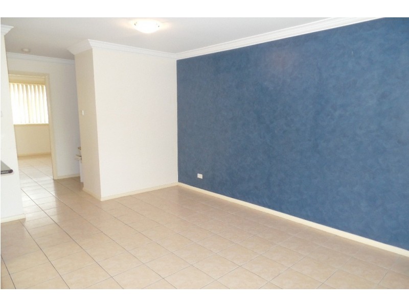 4/30 Pur Pur Avenue, Lake Illawarra NSW 2528