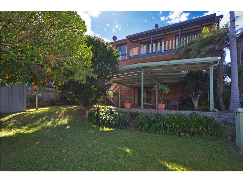 32 Shipton Crescent, Mount Warrigal NSW 2528