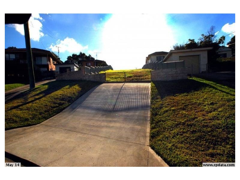 30 First Avenue North, Warrawong NSW 2502