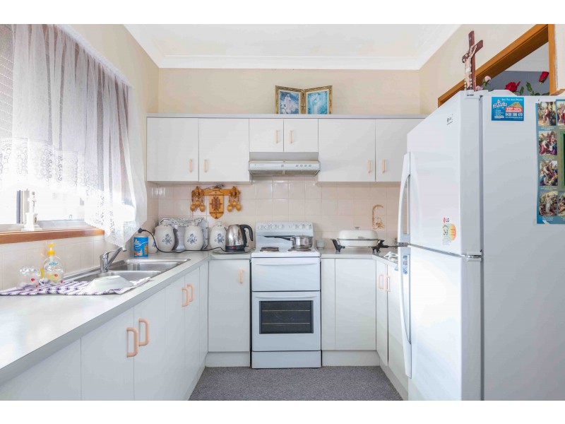 6/11 Grove Circuit, Lake Illawarra NSW 2528