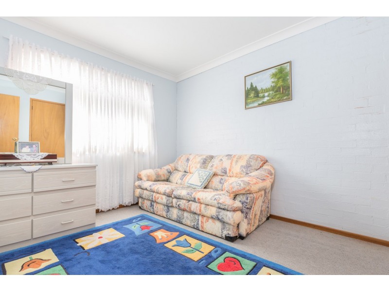 6/11 Grove Circuit, Lake Illawarra NSW 2528