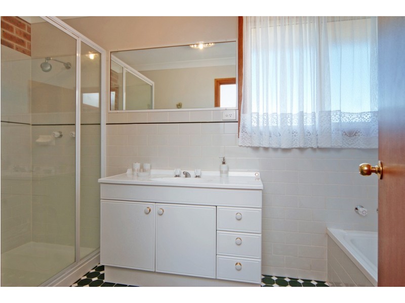 4/29 Pur Pur Avenue, Lake Illawarra NSW 2528