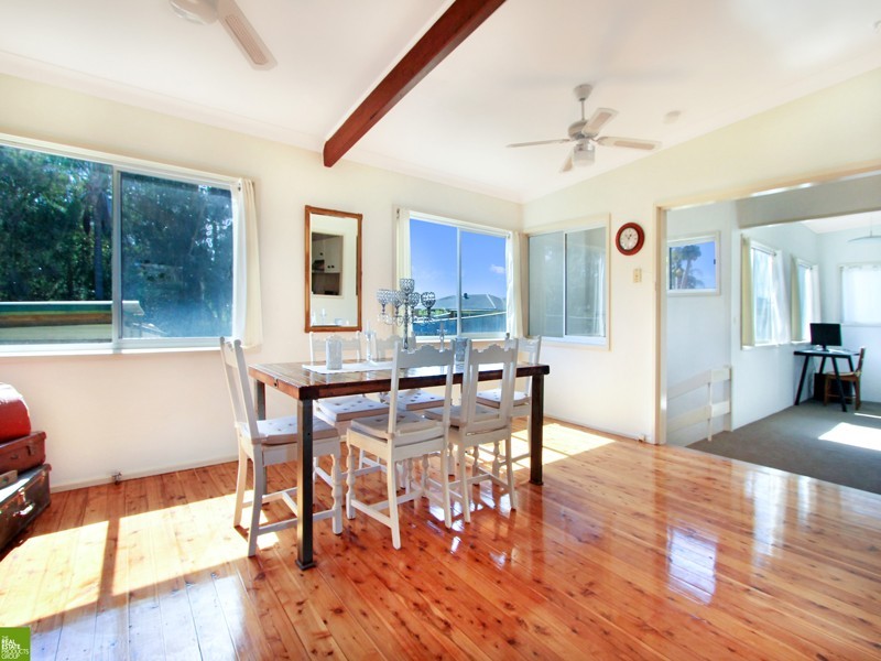 21 Wiley Street, Albion Park NSW 2527