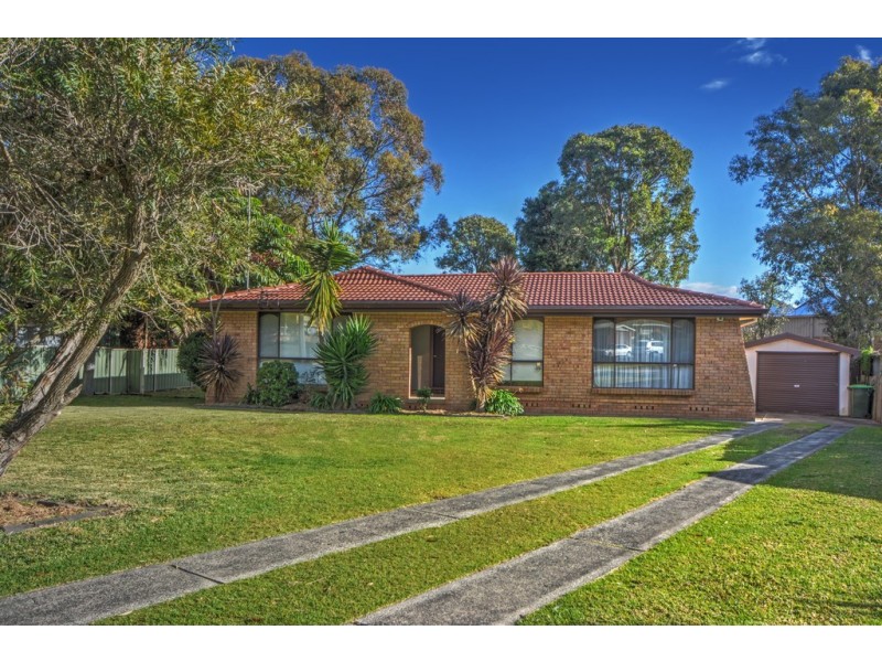 4 Kerry Close, Barrack Heights NSW 2528