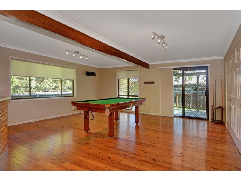 4 Kerry Close, Barrack Heights NSW 2528