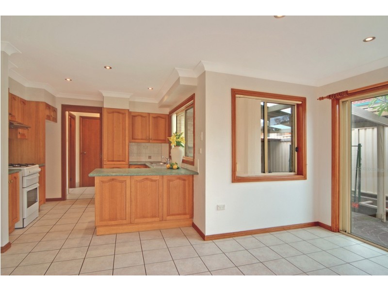 1/37 Central Avenue, Oak Flats NSW 2529