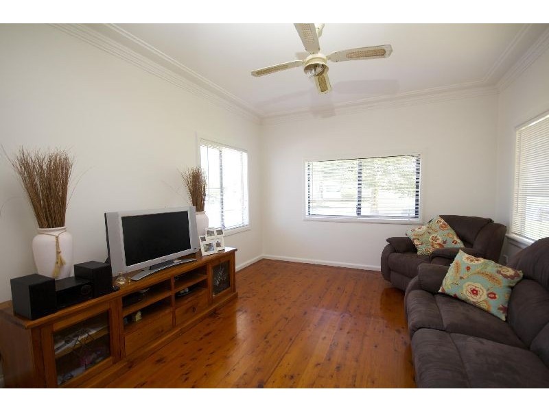 29 Belfast Avenue, Warilla NSW 2528