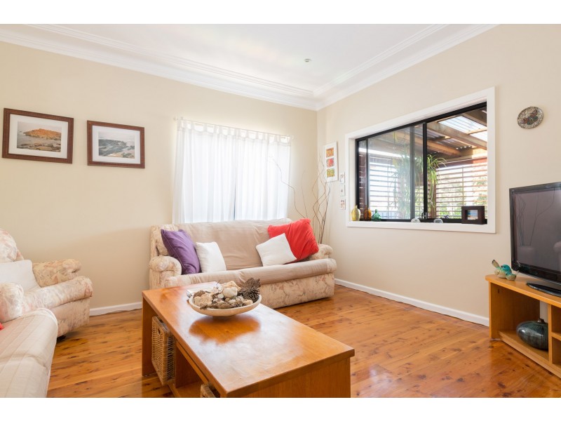 306 Windang Road, Windang NSW 2528