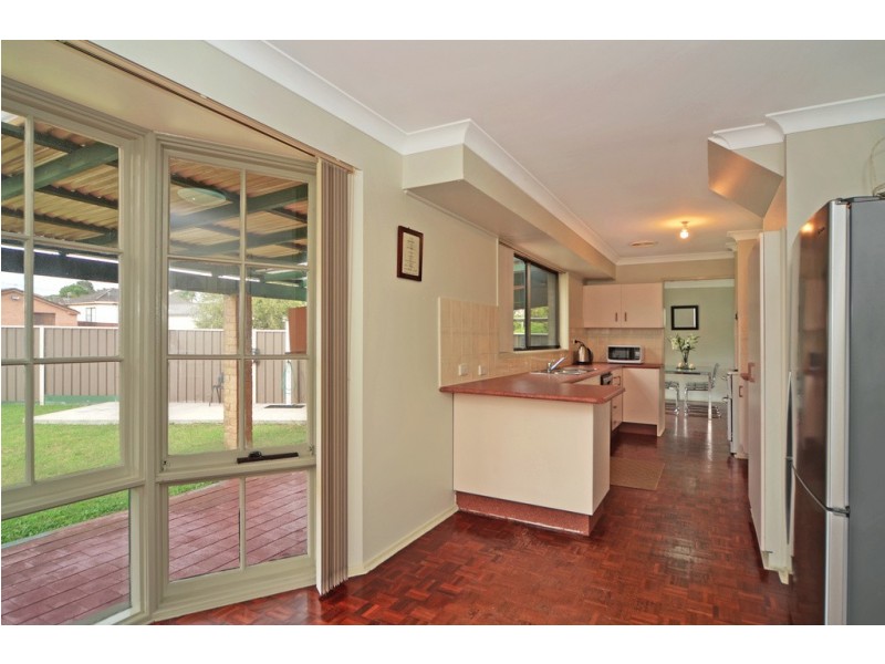 127 Pur Pur Avenue, Lake Illawarra NSW 2528