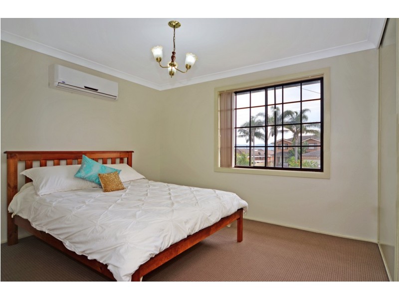 127 Pur Pur Avenue, Lake Illawarra NSW 2528