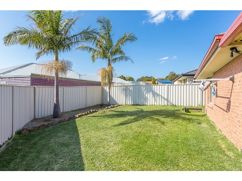 8 The Billabong, Albion Park NSW 2527