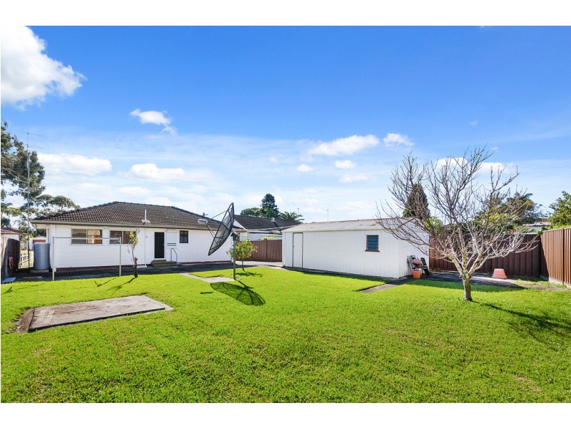 7 Pleasant Avenue, Warilla NSW 2528