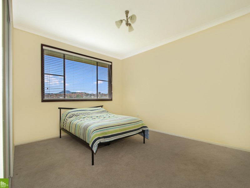 32 Hurry Crescent, Warrawong NSW 2502