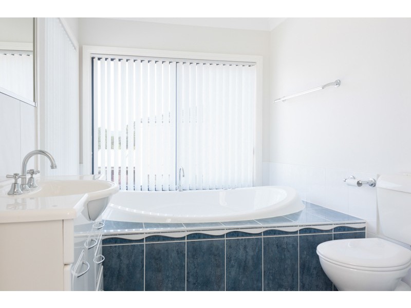32 Gerongar Crescent, Haywards Bay NSW 2530