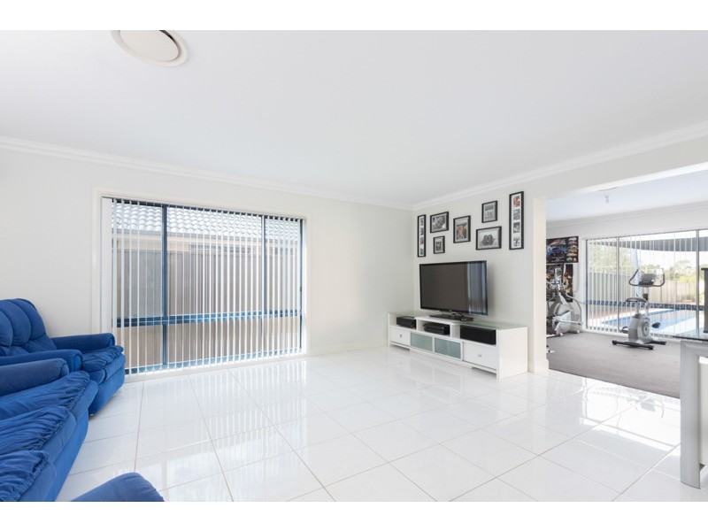 32 Gerongar Crescent, Haywards Bay NSW 2530