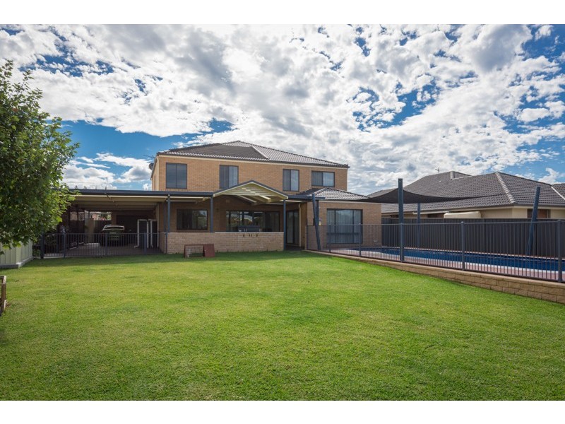 32 Gerongar Crescent, Haywards Bay NSW 2530