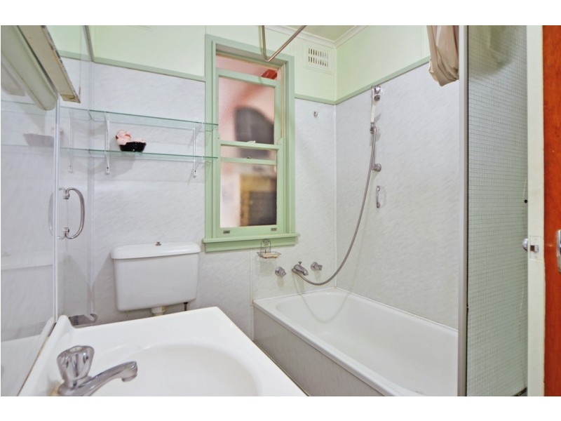 10 Walters Street, Warilla NSW 2528