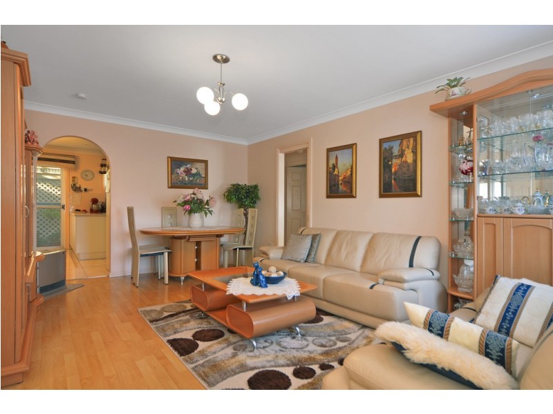 1/2 Kianga Close, Flinders NSW 2529
