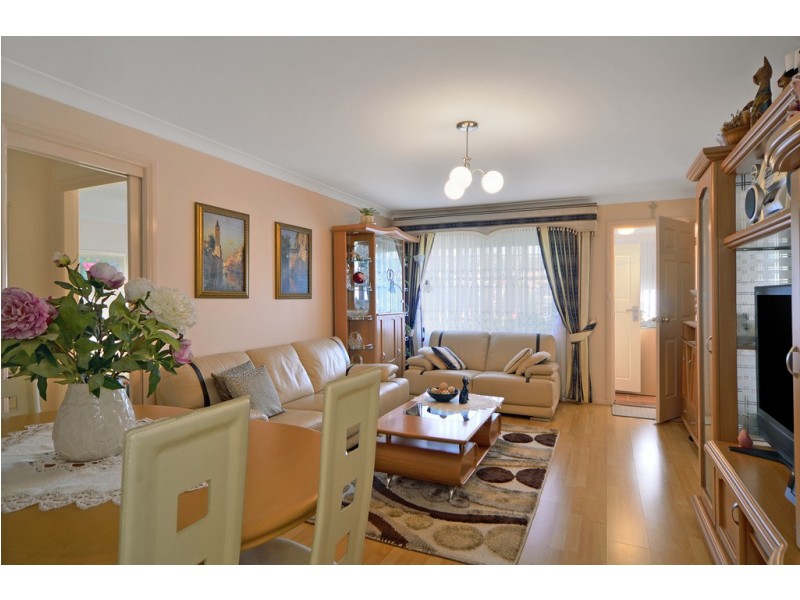 1/2 Kianga Close, Flinders NSW 2529