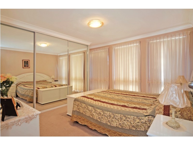 71 Pur Pur Avenue, Lake Illawarra NSW 2528